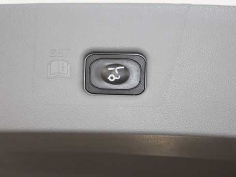Used 2019 Lincoln Nautilus Reserve w/ Ultimate Package image 16