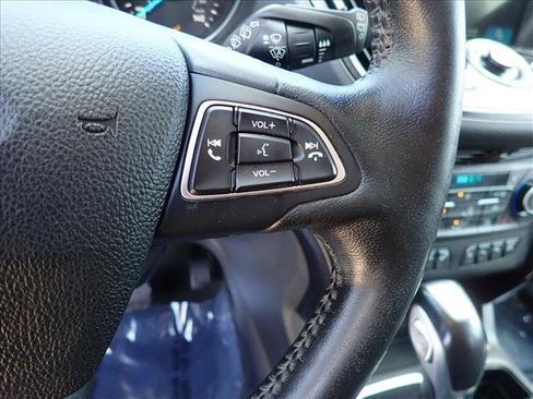 Used 2019 Ford Escape Titanium AWD/4WD image 17