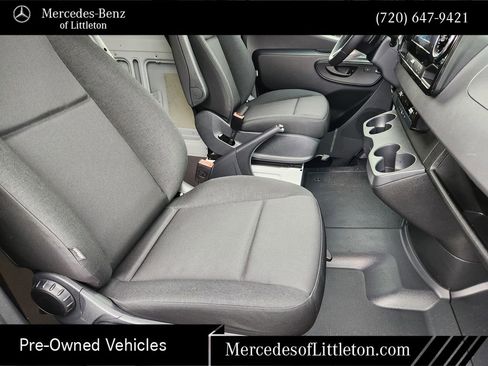 Used 2025 Mercedes-Benz Sprinter 2500 image 13