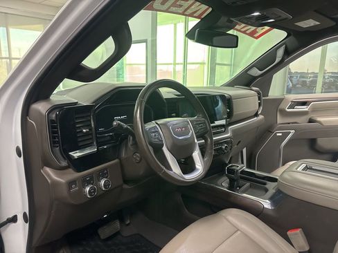 Used 2022 GMC Sierra 1500 SLT image 14