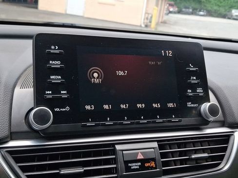 Used 2018 Honda Accord LX image 18