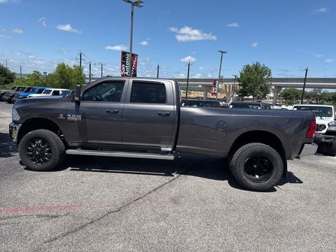 Used 2018 RAM 3500 Tradesman w/ Chrome Appearance Group AWD/4WD image 21