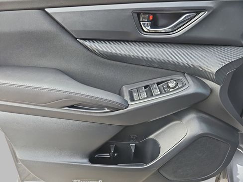Certified 2025 Subaru Ascent Premium AWD/4WD image 32