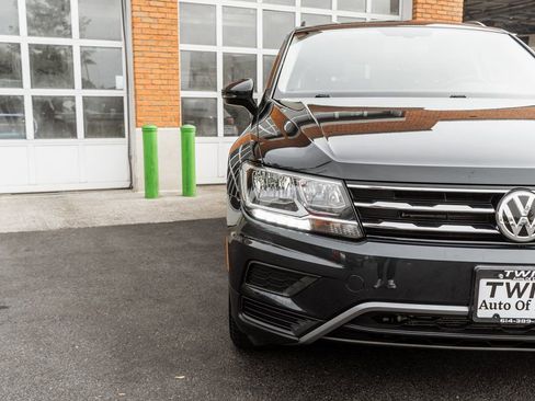 Used 2019 Volkswagen Tiguan SE image 28