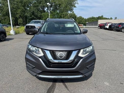 Used 2017 Nissan Rogue SV AWD/4WD image 2