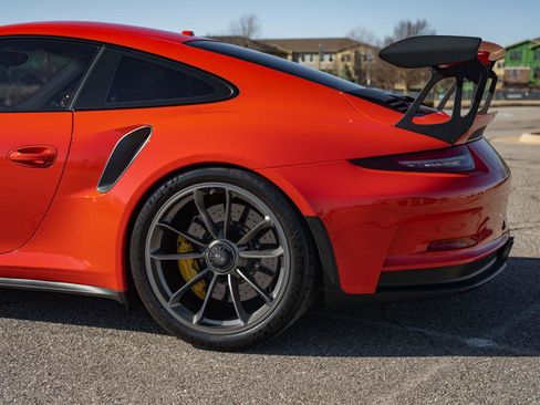 Used 2016 Porsche 911 GT3 RS image 21