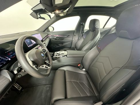 Used 2026 BMW 540i xDrive w/ M Sport Package AWD/4WD image 34