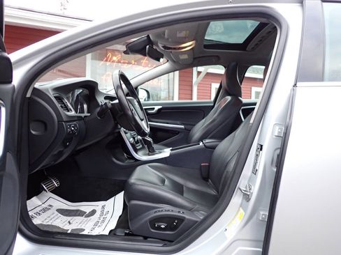 Used 2016 Volvo S60 T5 Premier image 7