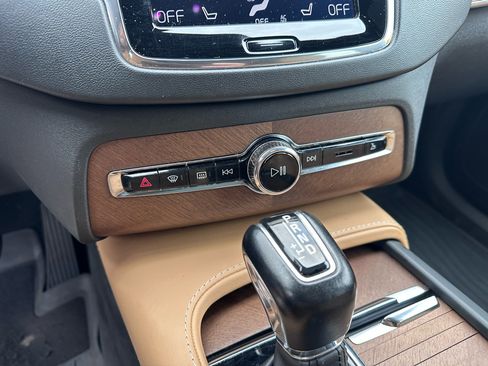 Used 2017 Volvo XC90 T6 Inscription w/ Vision Package image 25