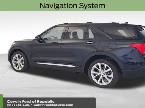 Used 2024 Ford Explorer Platinum w/ Technology Package image 6
