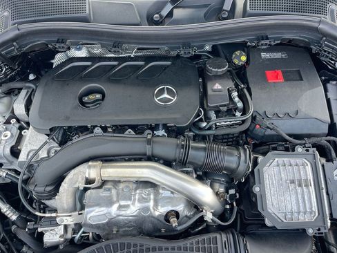 Used 2025 Mercedes-Benz GLA 250 image 34