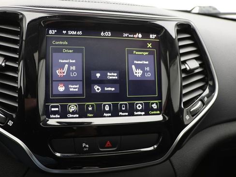 Used 2020 Jeep Cherokee Limited image 23