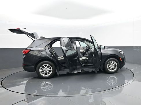 Used 2024 Chevrolet Equinox LS AWD/4WD image 27