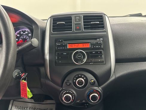 Used 2014 Nissan Versa SV image 36