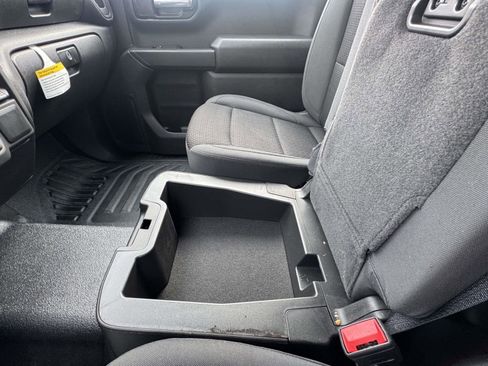 Used 2025 Chevrolet Silverado 1500 W/T image 34