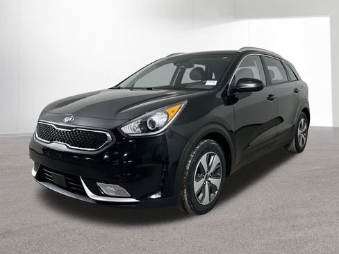 Used 2017 Kia Niro LX image 1