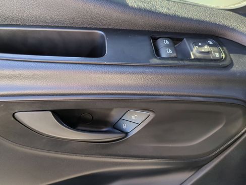 Used 2023 Mercedes-Benz Sprinter 2500 image 15