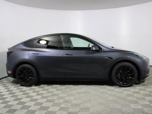 Used 2020 Tesla Model Y Long Range AWD/4WD image 33