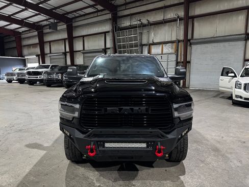 Used 2024 RAM 3500 Laramie w/ Night Edition image 10