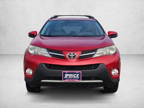 Used 2015 Toyota RAV4 XLE FWD image 2