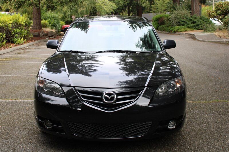 Used 2004 MAZDA MAZDA3 s w/ Moonroof & 6-CD Pkg FWD image 10