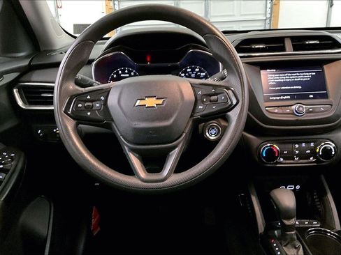 Used 2021 Chevrolet TrailBlazer LT image 6