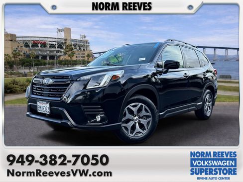 Used 2024 Subaru Forester Premium AWD/4WD image 1