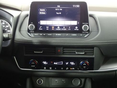 Used 2023 Nissan Rogue SV AWD/4WD image 23