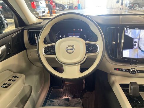 Certified 2024 Volvo XC60 B5 Plus w/ Protection Package Premier AWD/4WD image 17