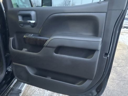 Used 2016 GMC Sierra 2500 Denali w/ Duramax Plus Package image 32