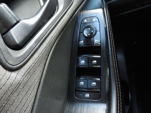 Used 2021 Nissan Rogue S FWD image 24
