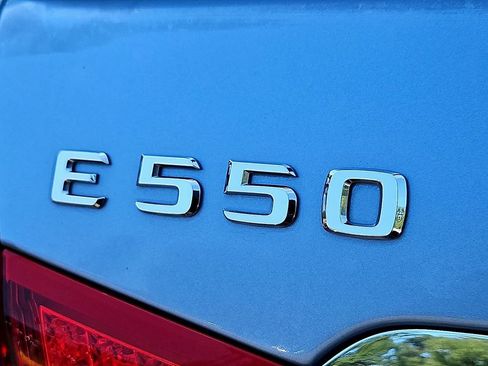 Used 2011 Mercedes-Benz E 550 Coupe image 34