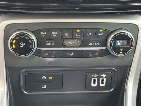 Used 2018 Ford EcoSport Titanium w/ Titanium Cold Weather Package image 29