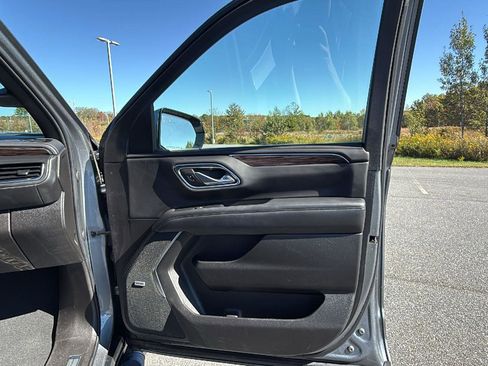 Used 2021 Chevrolet Tahoe Z71 image 18