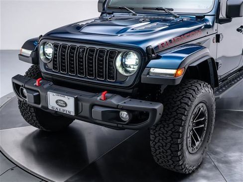 Used 2025 Jeep Wrangler Unlimited Rubicon image 34