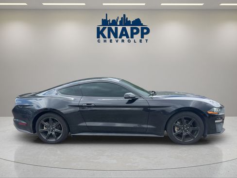 Used 2019 Ford Mustang Coupe w/ Black Accent Package RWD image 6