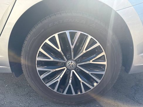 Used 2019 Volkswagen Jetta SE FWD image 11