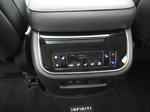 New 2026 INFINITI QX80 Pure image 19