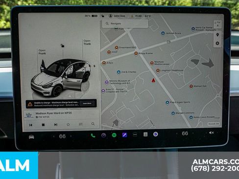 Used 2022 Tesla Model Y Performance AWD/4WD image 35