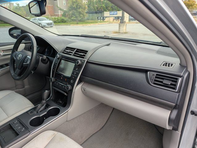 Used 2016 Toyota Camry XLE FWD image 26