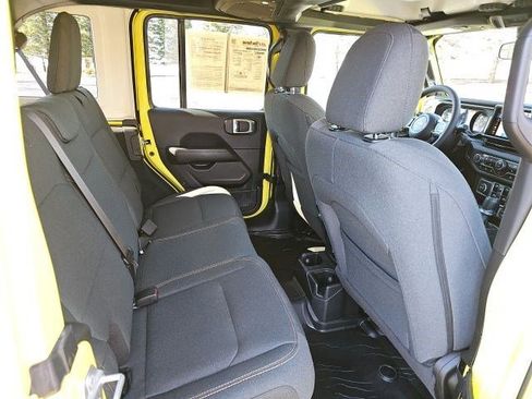 Used 2024 Jeep Wrangler Sahara image 16