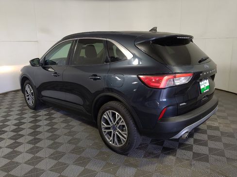 Used 2022 Ford Escape SEL w/ Technology Package AWD/4WD image 3
