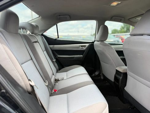 Used 2017 Toyota Corolla LE FWD image 31