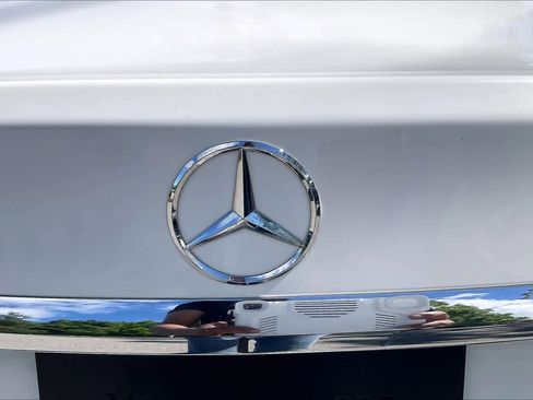 Used 2017 Mercedes-Benz C 300 4MATIC Sedan image 32