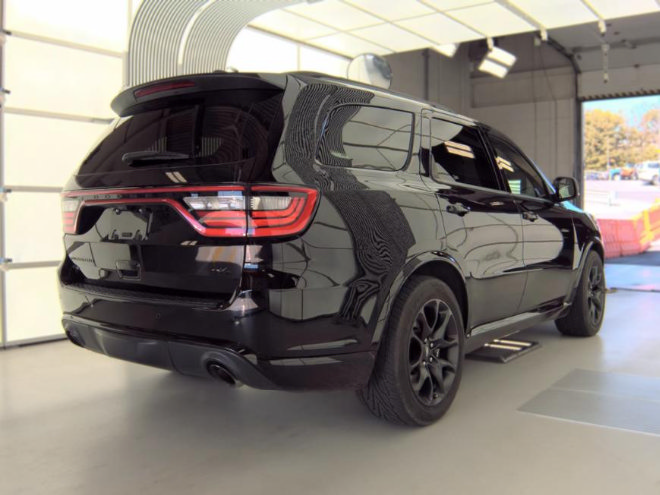 Used 2021 Dodge Durango R/T w/ Tow 'N Go Group AWD/4WD image 4