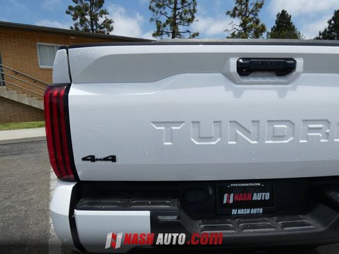 Used 2024 Toyota Tundra Limited w/ TRD Off-Road Package AWD/4WD image 15