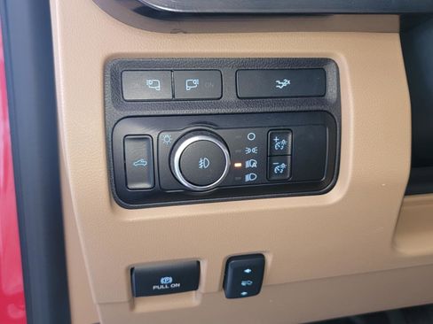 Used 2024 Ford F450 Lariat w/ Lariat Ultimate Package AWD/4WD image 28