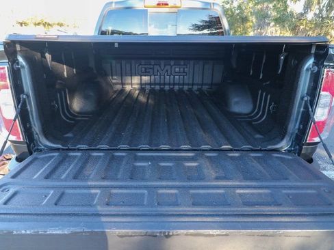 Used 2018 GMC Canyon SLE w/ SLE Convenience Package image 28