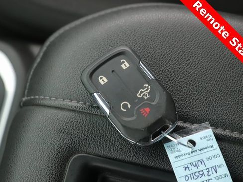 Used 2022 Chevrolet Silverado 1500 LT Trail Boss image 3