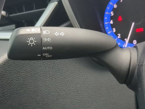 Used 2022 Toyota Corolla XSE FWD image 25